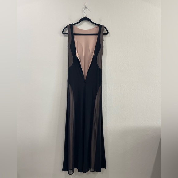 Nightway Black Nude Hour Glass Silhouette Evening Gown Sz 4P - Picture 3 of 8